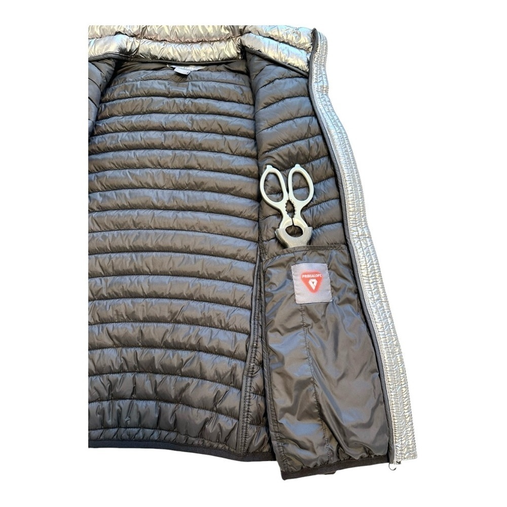 Joe Fresh Silver Metallic Puffer Vest - Size Small - Picture 6 of 12